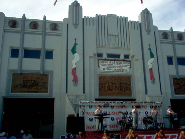 Fachada del Estadio de la Revolución en Torreón, casa de los Algodoneros de Unión Laguna