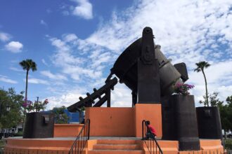 Monumento al acero en Monclova, Coahuila